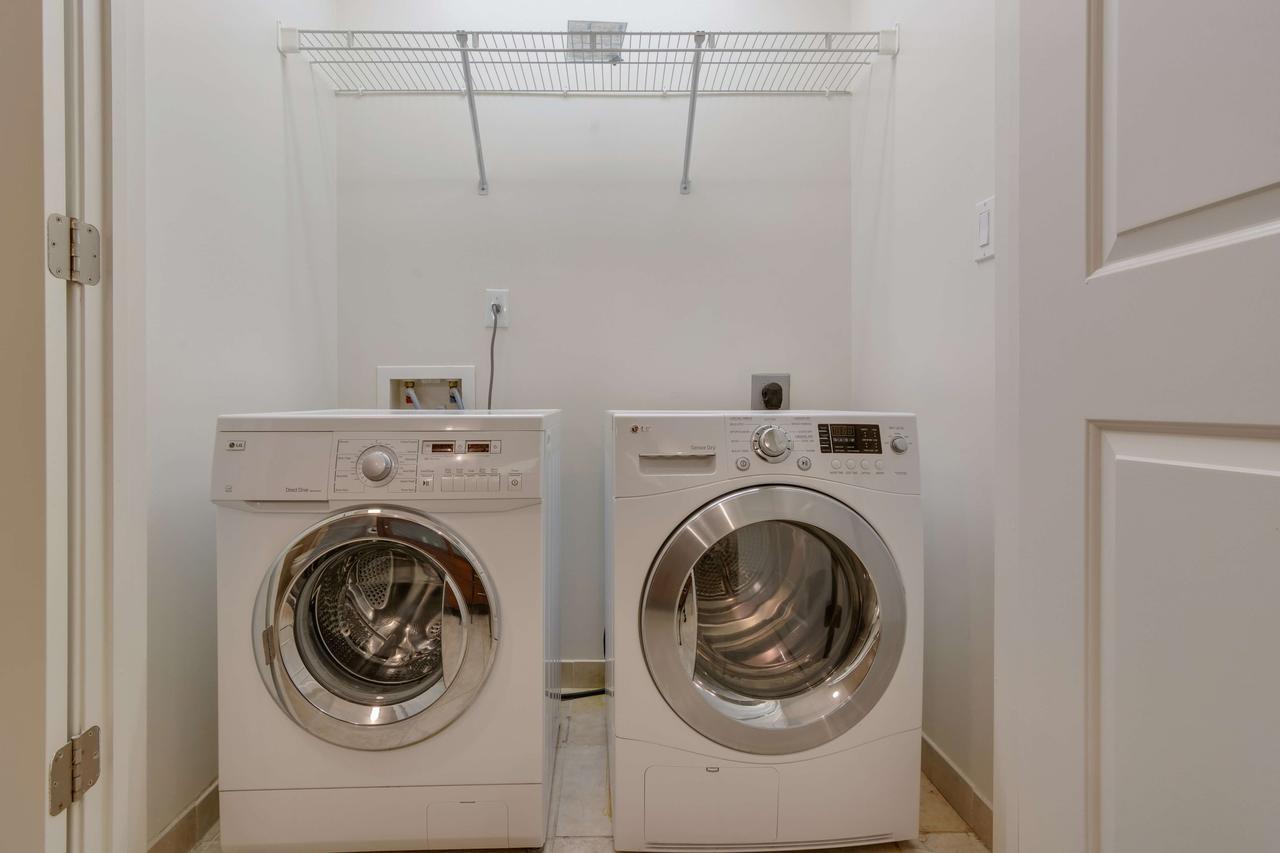 Apartment Bluebird Near Autozone Park *